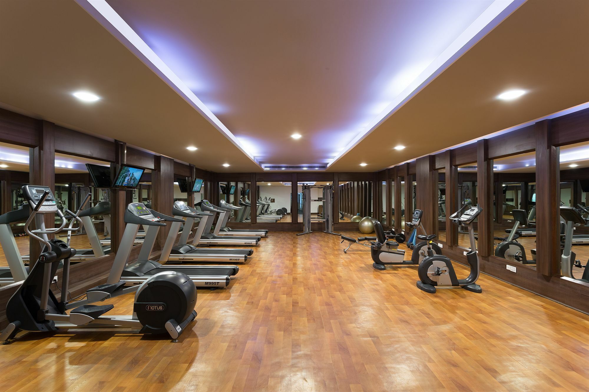 Welcomhotel By Itc Hotels, Dwarka, New Delhi Экстерьер фото The gym at the hotel